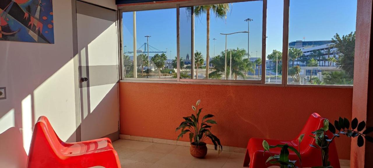 Hostel Puerto Алхесирас Екстериор снимка